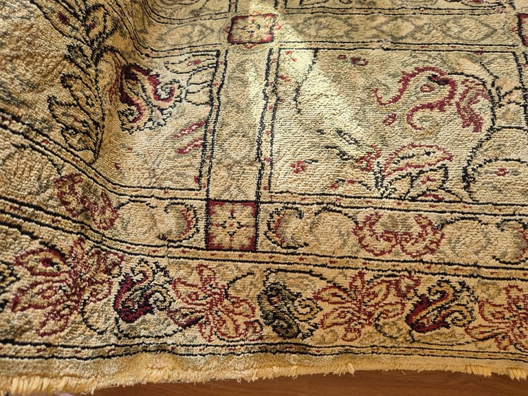 Offers welcome for this beautiful rug must go asap runner for quick sale 