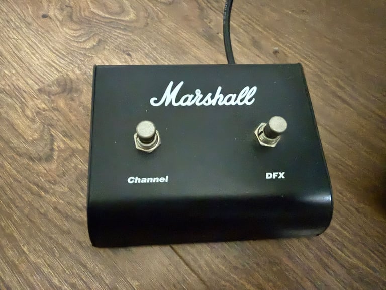 Marshall MG50 DFX Amp With Pedal.