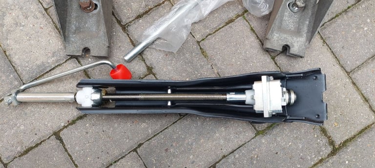 Alko caravan Jack and Brackets