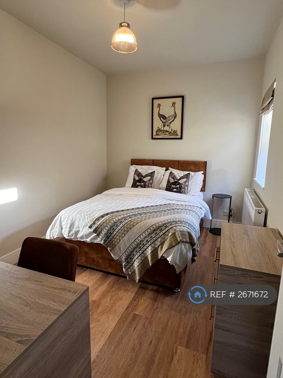 1 bedroom flat in Redfern Close, Cambridge, CB4 (1 bed) (#2671672)