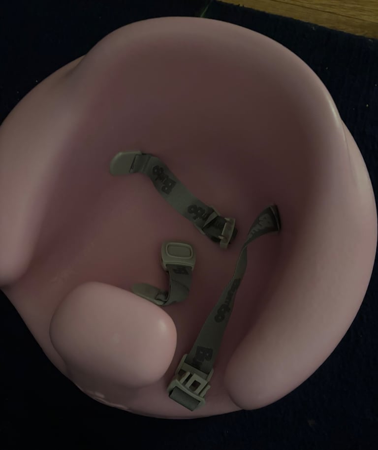 Bumbo, baby chair 