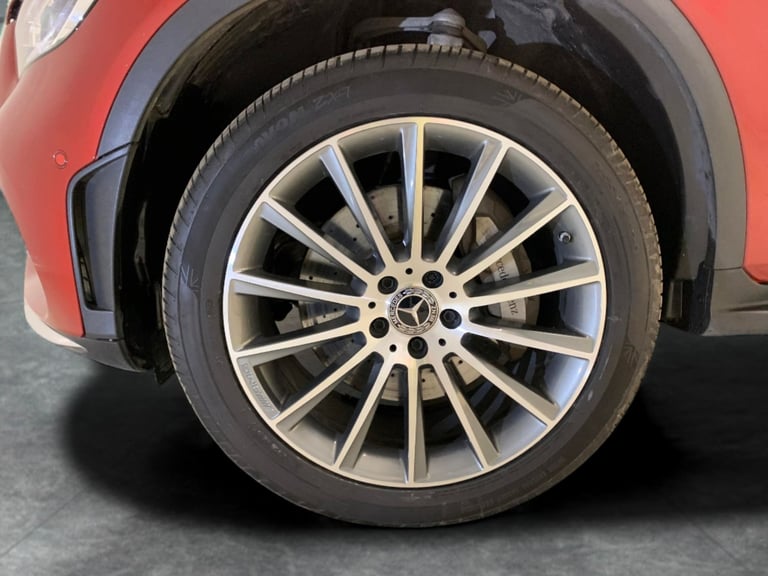 2021 Mercedes-Benz GLC 2.0 GLC300de 13.5kWh AMG Line (Premium) SUV 5dr Diesel Plug-in Hybrid G-Tr...