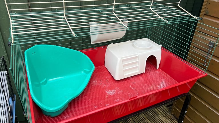 Used Rabbit/Guinea Pig Cages