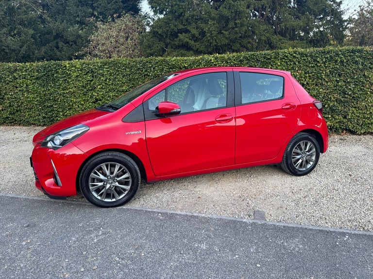 2017 Toyota Yaris 1.5 Hybrid Icon Tech 5dr CVT HATCHBACK Petrol/Electric Hybrid Automatic