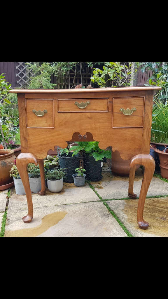 Queen Anne Antique Style Solid Cut Walnut Lowboy