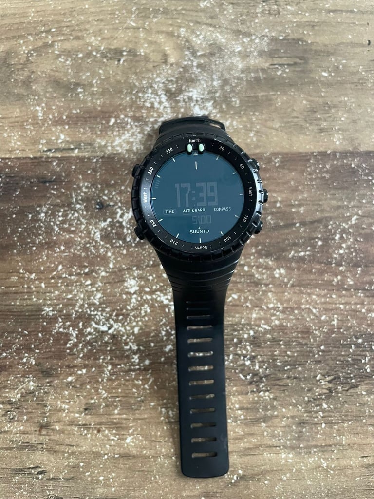 Men's Suunto Core Watch /Hardly Worn 