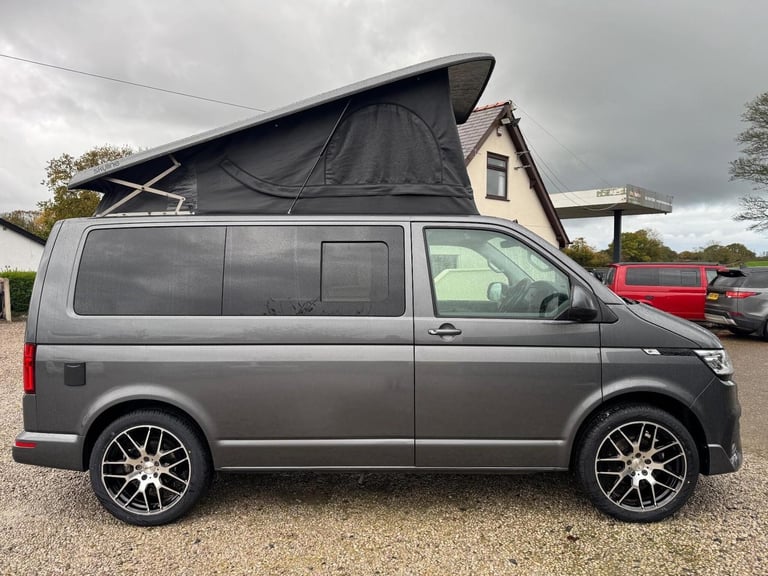 Volkswagen Transporter Highline Spec with Extras - RIB Bed
