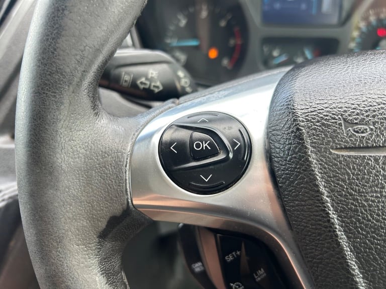 2016 Ford Transit 2.2 TDCi 350 Dropside 4dr Diesel Manual RWD L3 (219 g/km, 123 bhp) CHASSIS CAB ...