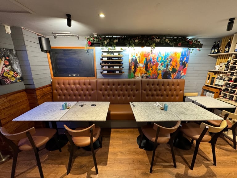 Restaurant/Luxury Bar Business For Sale - Prime Location - Modern Interior - Free Parking