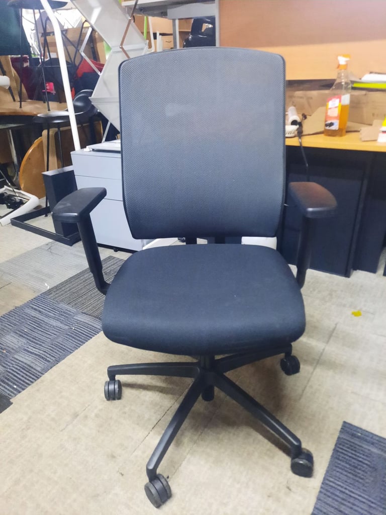 image for Orange box ergonomic office chair 50 available in excellent condition 