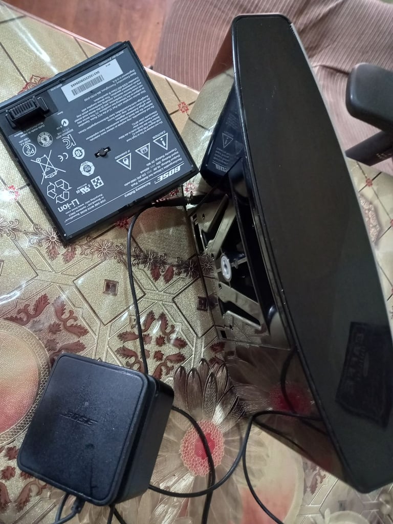 bose sound bock portable digital music system full working 