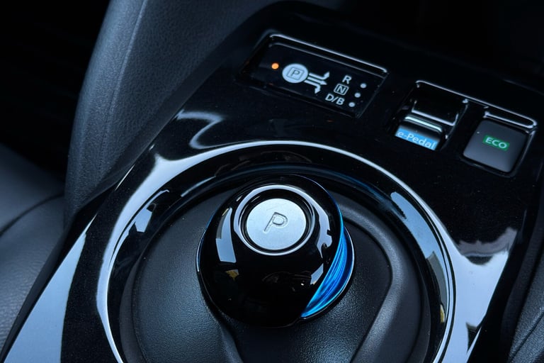  Nissan Leaf 40kwh 10 Hatchback 5dr Electric Auto 150 Ps Electric