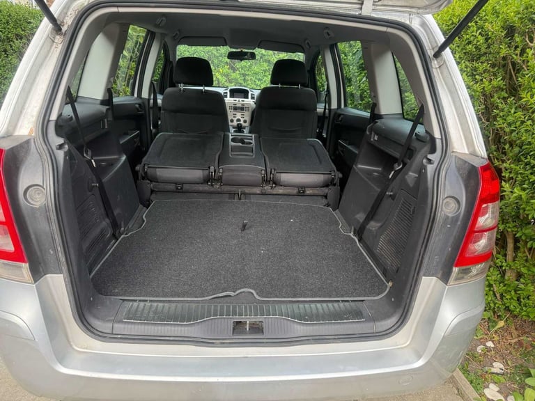 VAUXHALL ZAFIRA 1.6 Exclusive MPV 5 Drs 7-Seater with 12 Months MOT Full-Ser Hist& Low 91K Miles