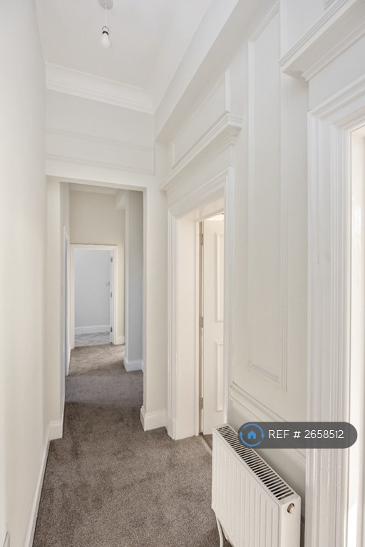 2 bedroom flat in West Street, Brighton, BN1 (2 bed) (#2658512)