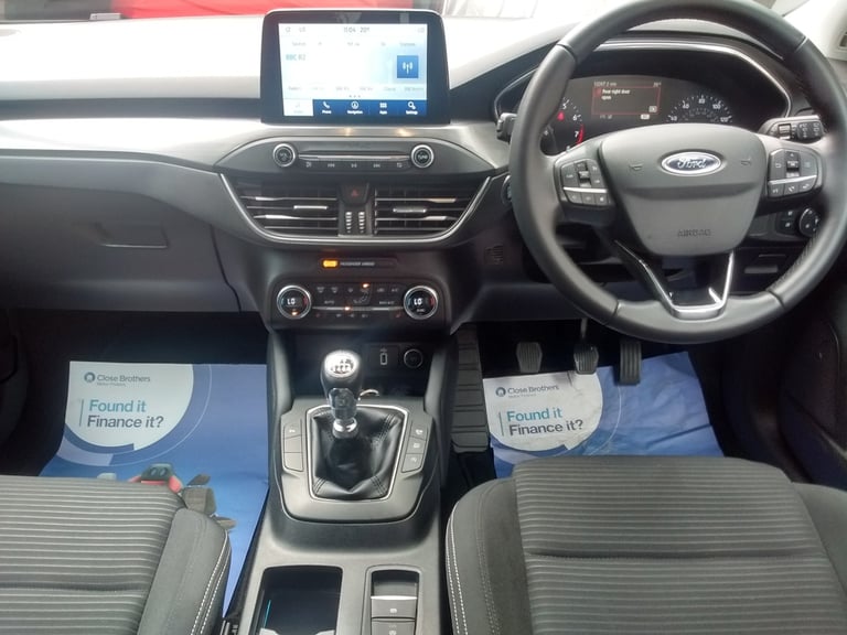 2018 Ford Focus 1.0 EcoBoost FSH 125 Titanium 5dr HATCHBACK Petrol Manual