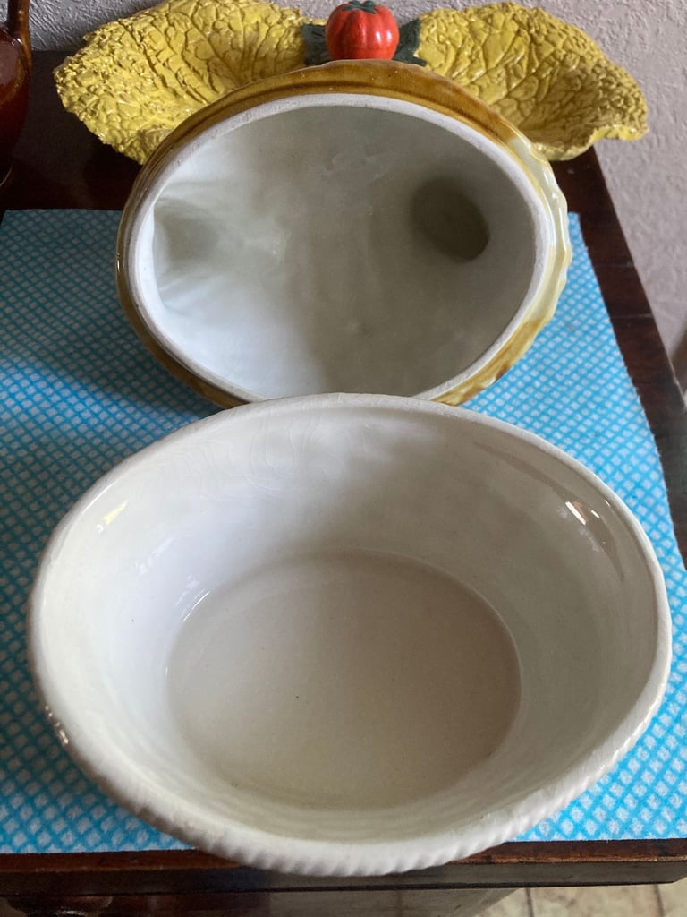 Vintage chicken in a basket ceramic storage bowl - reasonable offers accepted