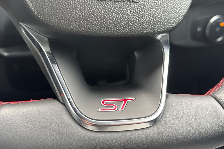 2022 Ford Focus 2.3T EcoBoost ST Euro 6 (s/s) 5dr Hatchback PETROL Manual