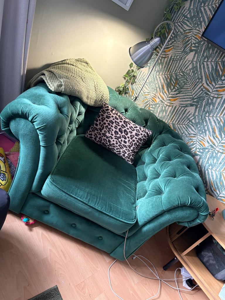 image for 2 green arm chairs 