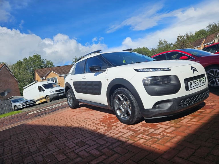 Citroen, C4 CACTUS, Hatchback, 2015, Manual, 1560 (cc), 5 doors