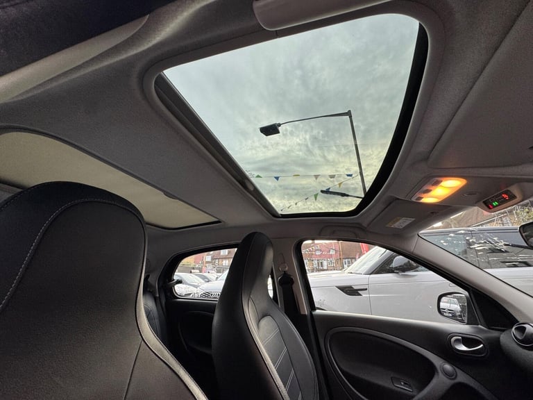 2019 smart forfour 0.9T Prime (Premium Plus) Twinamic Euro 6 (s/s) 5dr HATCHBACK Petrol Automatic