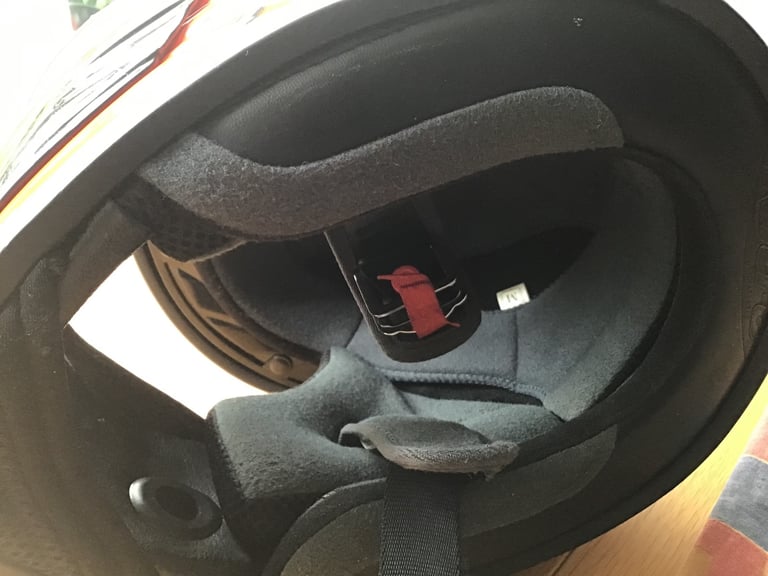Motorcycle helmet