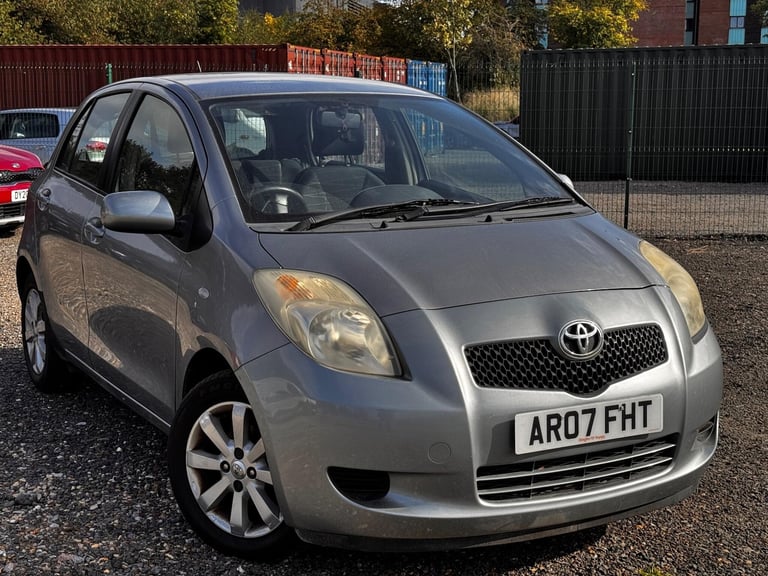  Toyota Yaris 1.3 VVT-i Zinc Hatchback 5dr Petrol Manual (141 g/km, 85 bhp) Petrol Manual