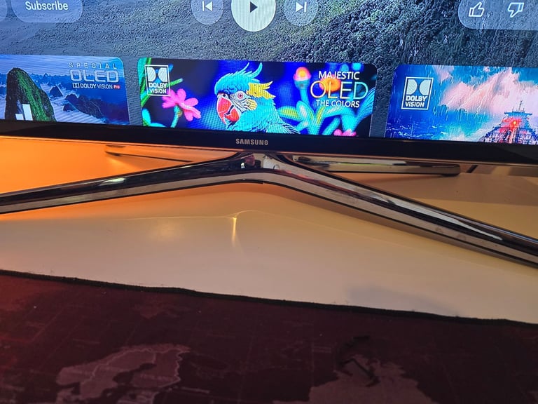 Samsung 32" LCD Smart TV 