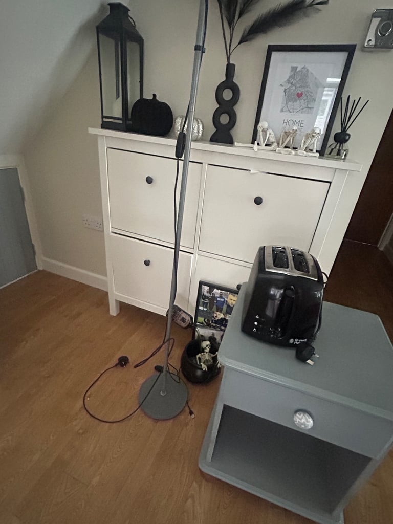 Tall standing lamp 