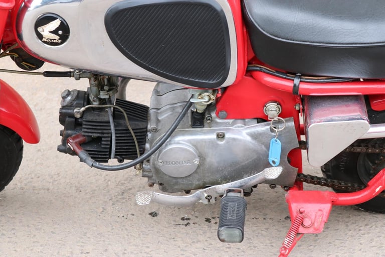 Honda CZ100 CZ100 Monkey Bike 1964 runs and rides!!
