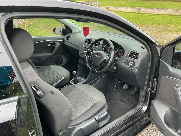 Vw Polo Match Edition 1.0 Petrol Full Mot FSH 