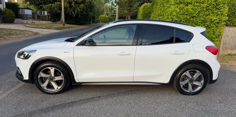 2019 (69) FORD FOCUS 1.0T ACTIVE SERVICE HISTORY LONG MOT DRIVES GREAT! LOVELY! 