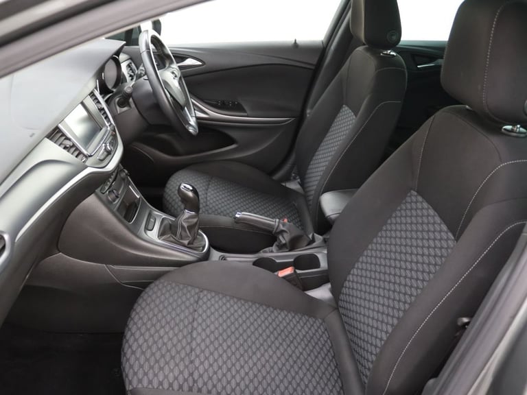 2018 Vauxhall Astra 1.4i Turbo Tech Line Nav Hatchback 5dr Petrol Manual Euro 6 (125 ps) Hatchbac...