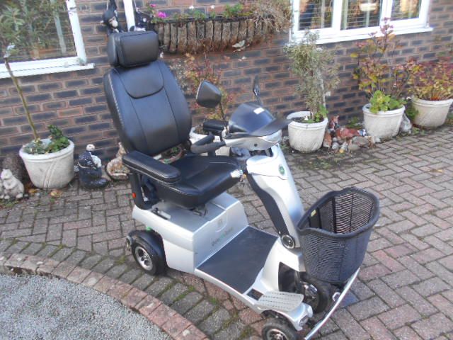 Quingo 8mph mobility scooter