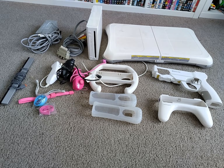 image for Nintendo Wii- console and accessories bundle 