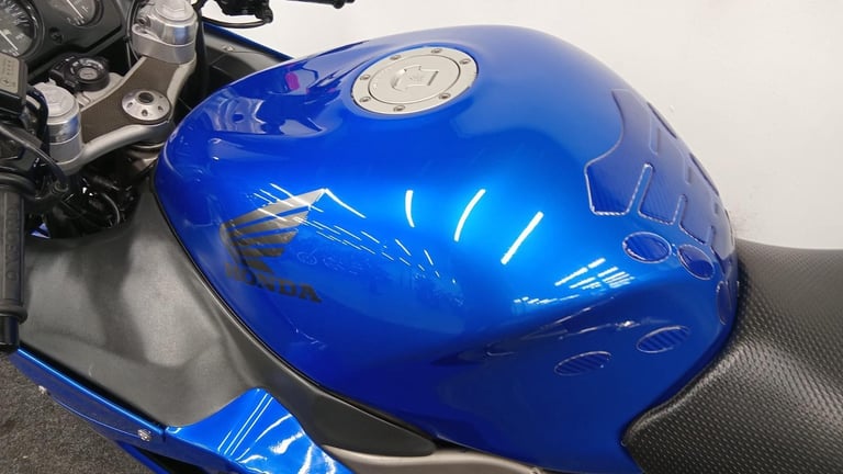 HONDA CBR1100XX ** 12 MONTH MOT - CRASH BOBBINS - REAR HUGGER ** 