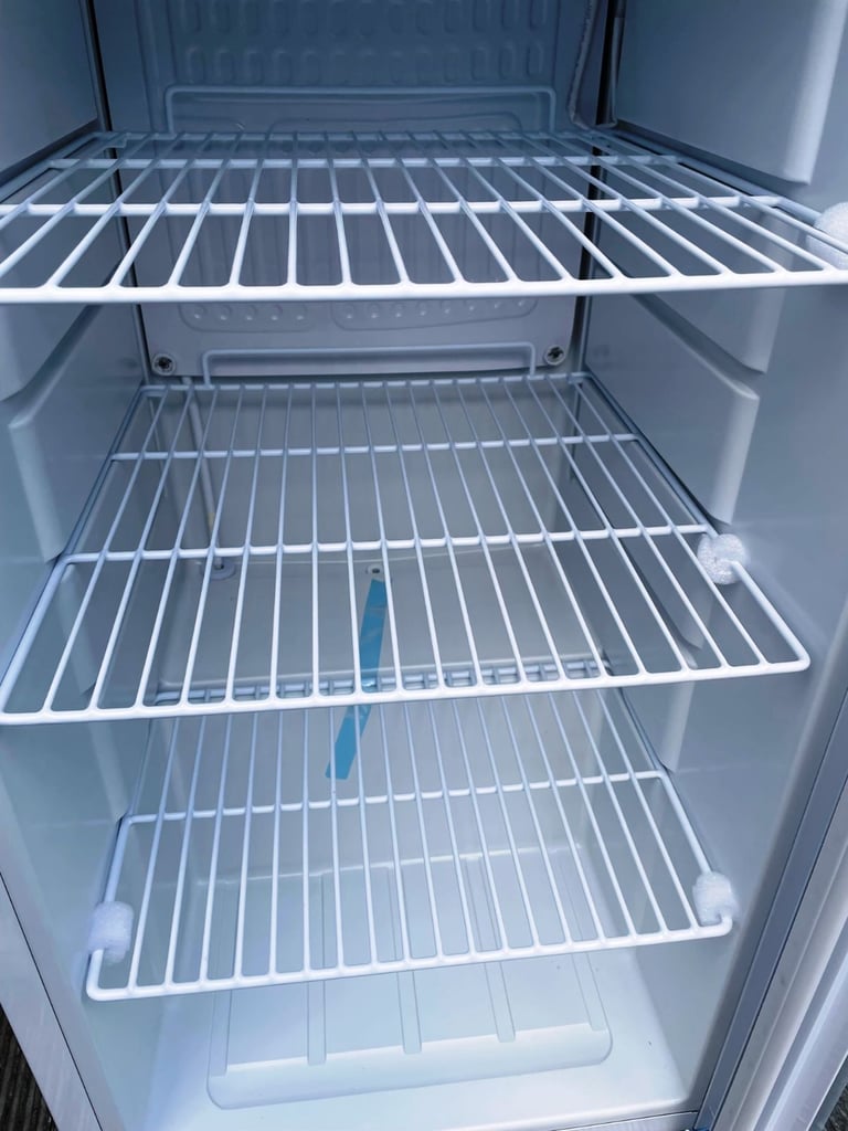 Polar C-Series Under Counter Display Fridge White - BRAND NEW- LOW ENERGY