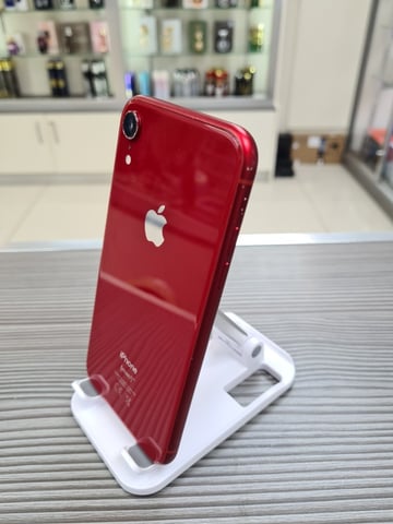 Apple iPhone XR Red 64GB Good Condition Unlocked | in Aldgate