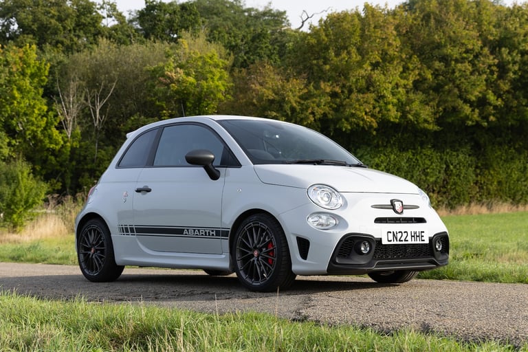 image for 2022 Abarth 595 Competizione
