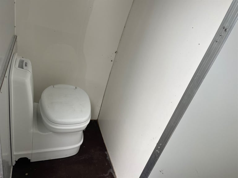 2015 Iveco Daily 2.3 High Roof Van 3520 WB PANEL VAN DIESEL Manual