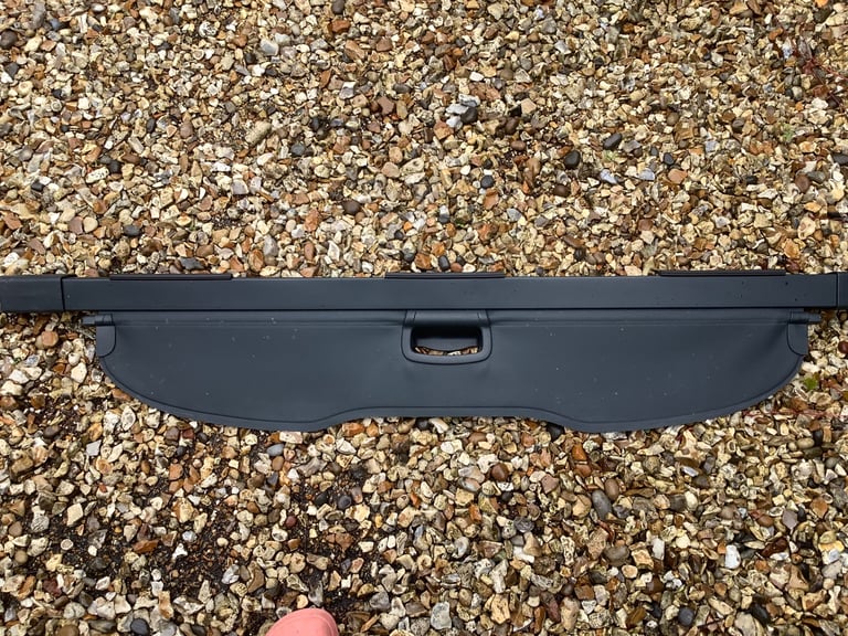 image for Ford Grand C Max Telescopic Luggage/Boot cover
