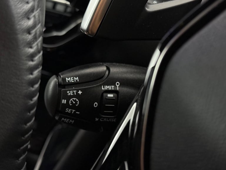 2023 Peugeot 2008 1.2 PureTech 130 Allure 5dr EAT8 HATCHBACK PETROL Automatic