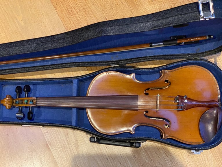image for 3/4 size Student Violin with bow, case and rosin