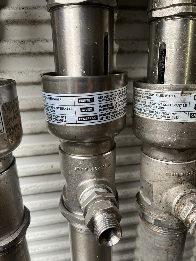 DRUM or IBC PUMPs cost 2500  bargain air operated