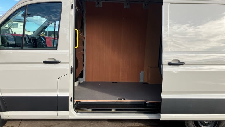 2025 Volkswagen Crafter Cr35 Mwb Diesel 2.0 TDI 177PS Commerce Plus High Roof Van Auto High Volum...