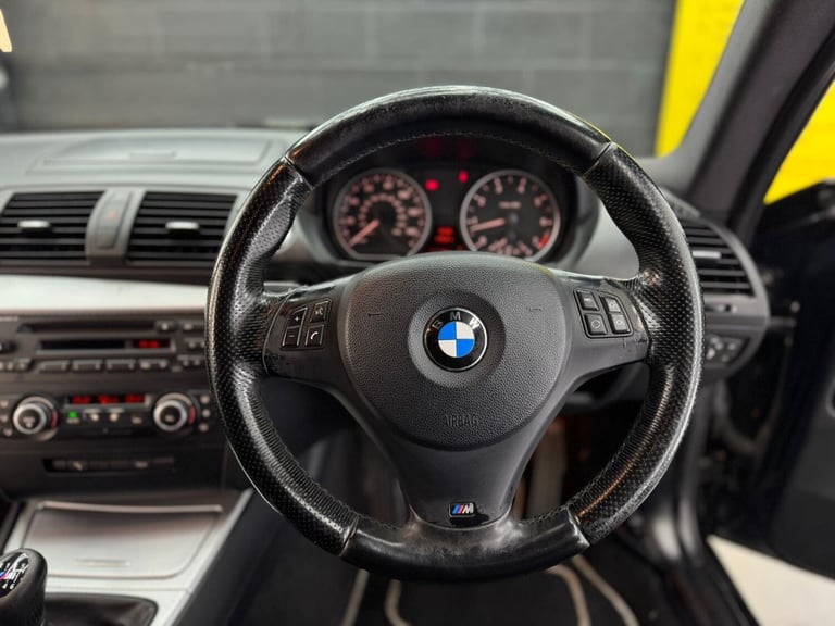 BMW 1 SERIES 2.0 118i M Sport 3 door 2010