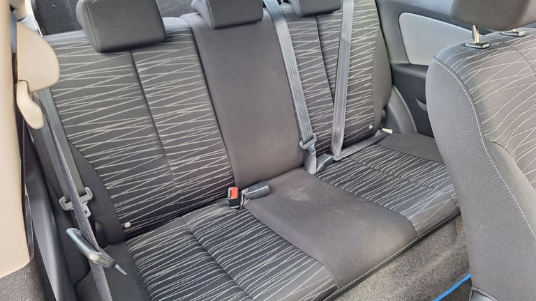 Mazda, 2, Hatchback, 2010, Manual, 1349 (cc), 3 doors