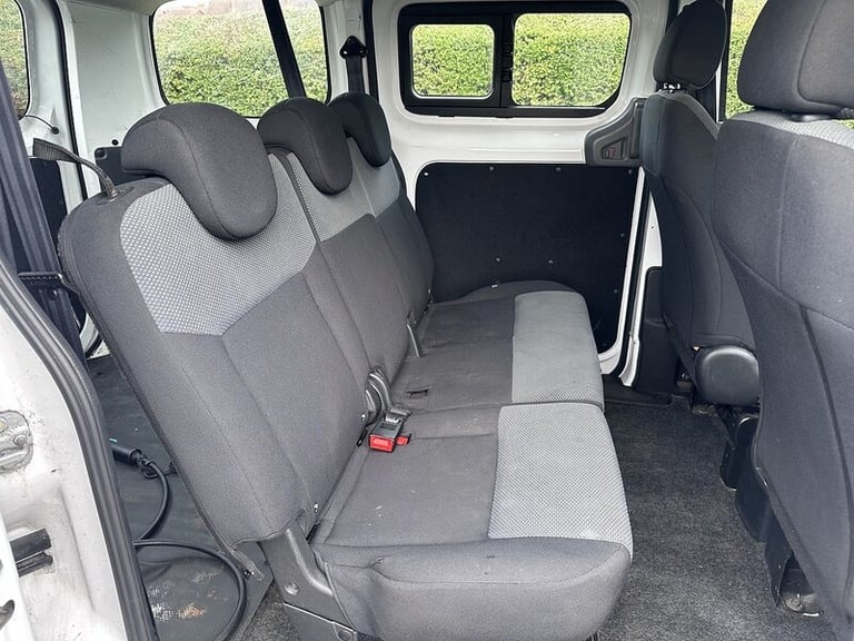 2021 Nissan e-NV200 80kW Acenta 40kWh 5dr Auto [5 seat] MPV ELECTRIC Automatic