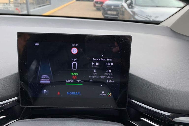 2025 MG MG4 125kW SE [Nav] EV 49kWh 5dr Auto Hatchback Electric Automatic