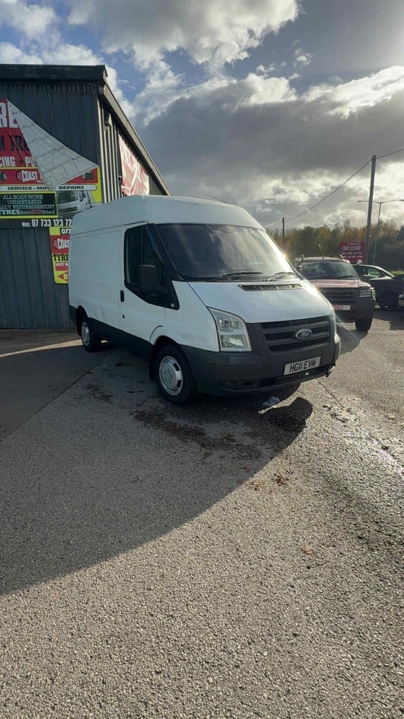 image for 2011 Ford Transit Medium Roof Van TDCi 85ps PANEL VAN Diesel Manual