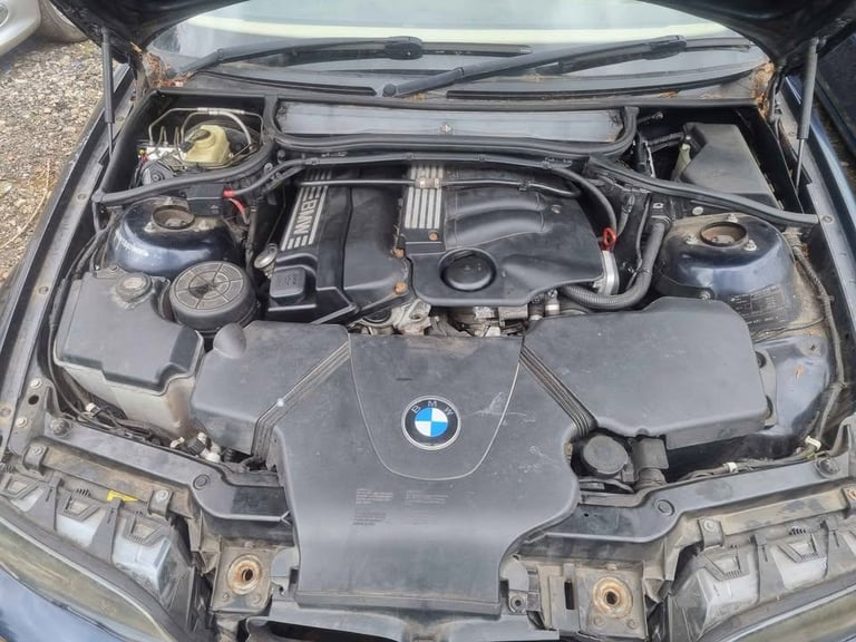 BMW 318 convertible. 2.0 petrol manual